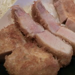 とんかつあさくら - 選り抜きロースとんかつ(断面)