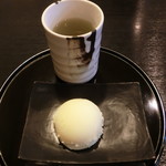 とんかつあさくら - 柚子のアイスクリームと緑茶