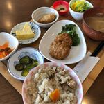 カフェ・アカリ - 鶏つくねレンコン定食 500円