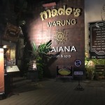 Made's Warung - 