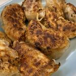 中華そば あずま - 綺麗に並んだ餃子さん