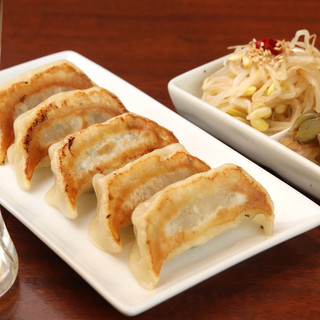 Definitely goes well with beer! All of our special Gyoza / Dumpling are hand-wrapped◎