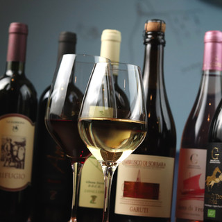 イタリアワインと自家製リモンチェッロが人気★