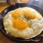 キャンプバー・ランタン - 本気の目玉焼き