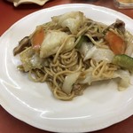 中華居酒屋 上海ママ料理 - 上海ママ風やきそば（700円）