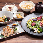 桜山豚の網焼きランチ