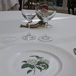 エルガーハウス - テーブルディスプレイとお庭の距離感#1