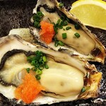 oyster house ザキヤマ - 生牡蠣（１個が￥３００）