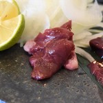 とん唐てん - 一黒軍鶏レバー刺し(ハツ)