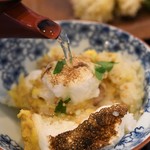 とん唐てん - 鶏出汁をかけて頂きます♪