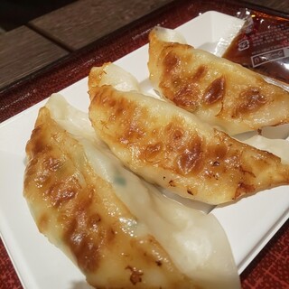 カフェ&バー アビオン_1