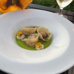 'ULU Ocean Grill + Sushi Lounge - これが餃子！