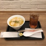 Misuta Donatsu - ワンタン麺とアイスティのセット699円