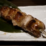 nagoyako-chintohonkakutoriryourikakuregakoshitsutorinokyuubei - 名古屋コーチン もも串