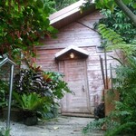 山の茶屋 楽水 - 入り口は、意外とこじんまり。