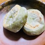 Aioimochi - よもぎ
                      焼き餅
                      サイコーに美味しいよ！