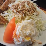 Toriyoshi - 唐揚げ定食、サラダ