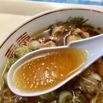 日の丸食堂 - とり肉入りラーメン　スープアップ