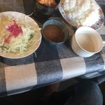 ステーキハウスロデオ - 料理写真:Aランチ700円！