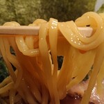 家系拉麺 楽月 - 麺 リフト