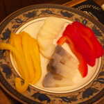 Gatito - 自家製ぬか漬け（蓮根・大根・パプリカ）。特に蓮根は味が染みて美味、みんなに好評でした