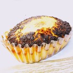 C3 - 料理写真:ベリーウィッチ200円 焼きティラミス150円