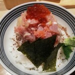 日本橋海鮮丼 つじ半 神楽坂店 - 