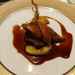 ル・マンジュ・トゥー - 鳩のグリル