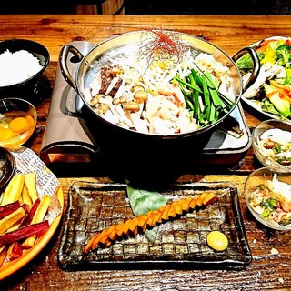 2時間飲み放題付 お鍋とさつま知覧鶏炭焼き両方が楽しめるチキカン鍋コース 5 500円 お料理9品 チキンカントリー Chicken Country 月島 鳥料理 食べログ