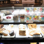 The Coffee Bean & Tea Leaf - 