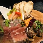 ズーガンズー - お肉の前菜盛り合わせ