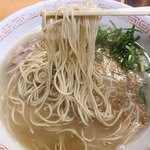 長浜ナンバーワン - 麺のアップです。（2019.11 byジプシーくん）