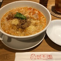 個室中華 頤和園 溜池山王店 - 