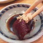 じゃんけんポン - 生くじら　生姜を少し付けていただきます。