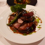 サラマンジェ ドゥ カジノ - 鴨胸肉のロースト