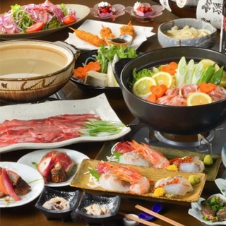 和・洋折衷の料理とドリンクが、それぞれ約100種類！！