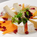 BAGUS - チーズの盛り合わせ