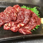 やきとり屋 末喜商店 - 【末吉商店】馬刺し