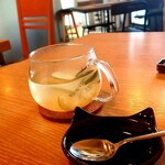 サカノウエカフェ - サービスの生はちみつレモンジンジャー