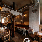 十日市場本格塩ホルモン焼肉炭備 - 内観写真