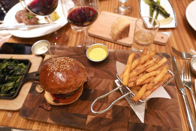東京アメリカンクラブ Tokyo American Club 赤羽橋 アメリカ料理 食べログ