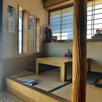 Izakaya Senya - 店内、座敷席（入り口側）