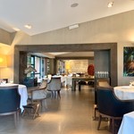 Michel Kayser Restaurant Alexandre - モダンで落ち着いたラグジュアリーなフロア