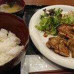 Oリーブ - パリパリチキン定食