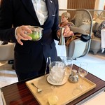 Maison Pic - 何やら目の前で準備しております。