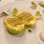 La Chevre d’Or - 割ってみると中はミルフィーユ状になっております