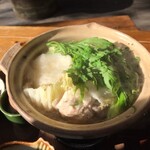 とろろ庵 - 鳥鍋定食　1600円　(冬季限定)
            お野菜も鶏肉もオモチも美味し～
