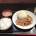 哲 - 焼肉定食
