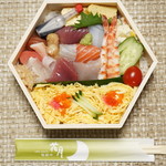 花月 - 海鮮ちらし寿司弁当＠2,000