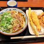 Marugame Seimen - 肉かけうどん+アスパラ天+かしわ天+げそ天。590+170+150+160円
